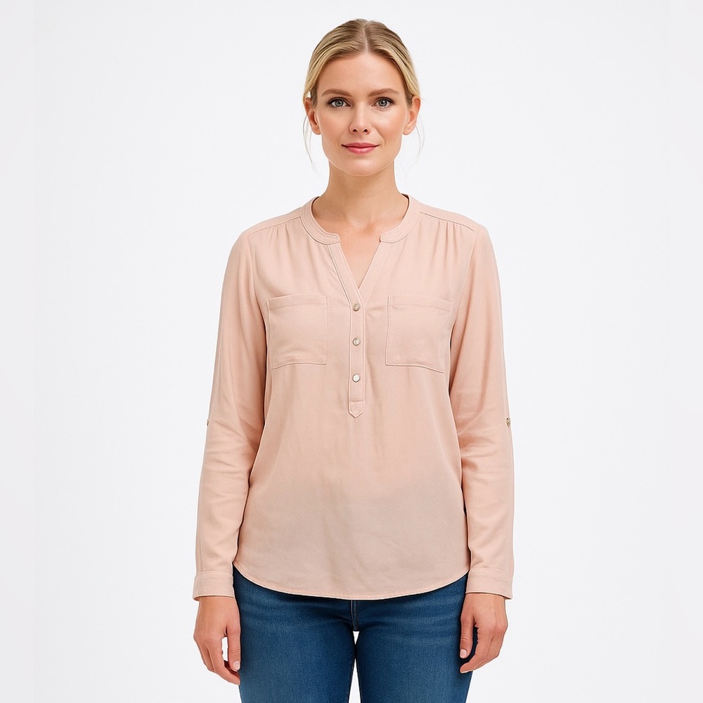 Reitmans | Women's Blush Pink Quarter Button-Down Blouse with Silver Hardware